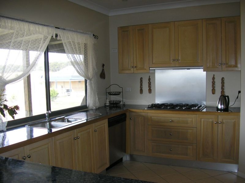 Nyora VIC 3987