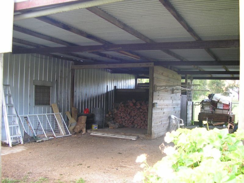 Nyora VIC 3987