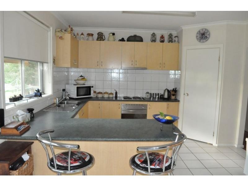 10 Queen Street, Loch VIC 3945