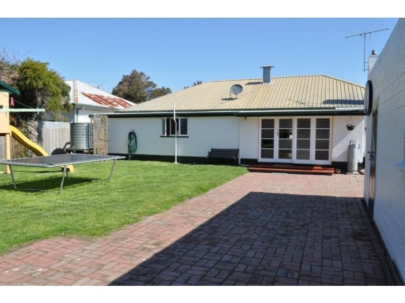 12 Gardner Street, Koo Wee Rup VIC 3981