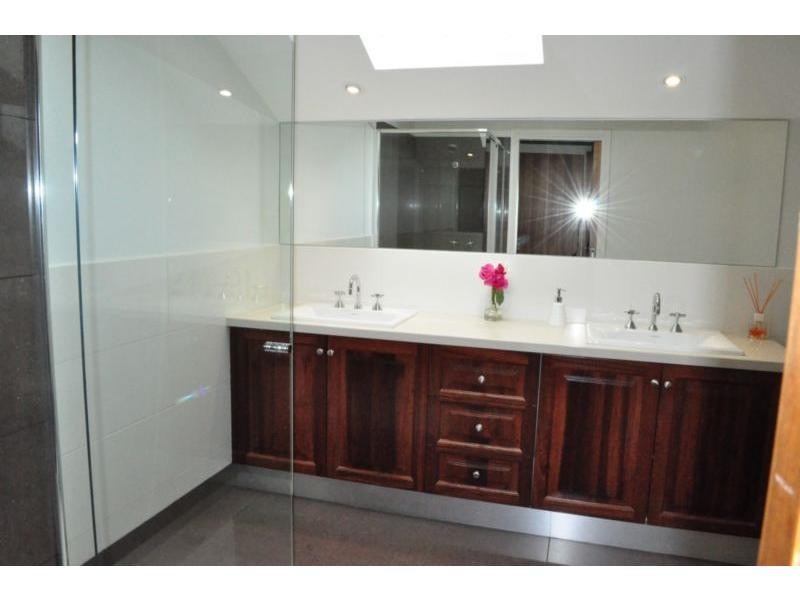 19 Supreme Close, Koo Wee Rup VIC 3981