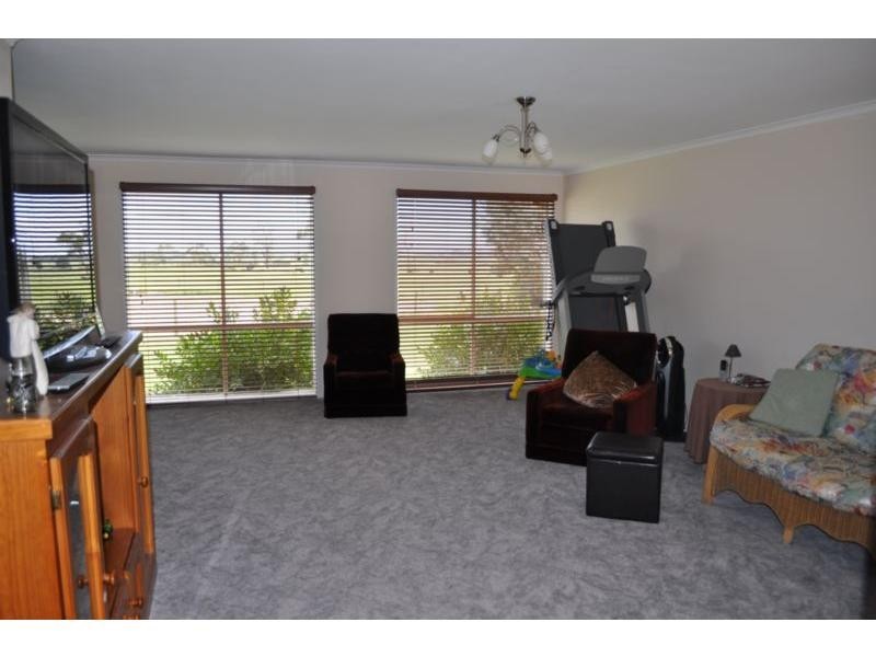 6 Ferndale Court, Lang Lang VIC 3984