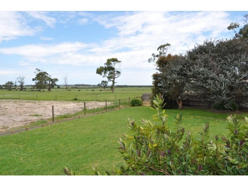 6 Ferndale Court, Lang Lang VIC 3984