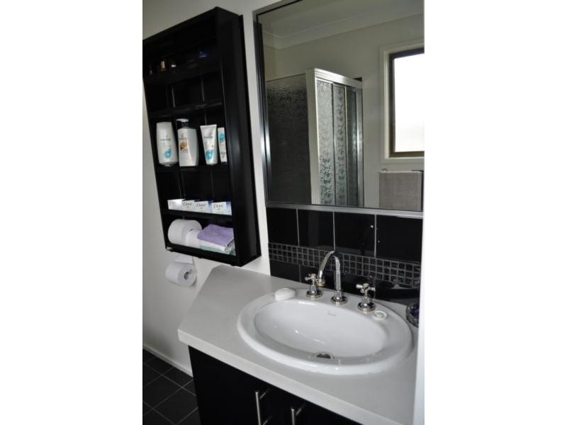 8 Ranceby Street, Poowong VIC 3988