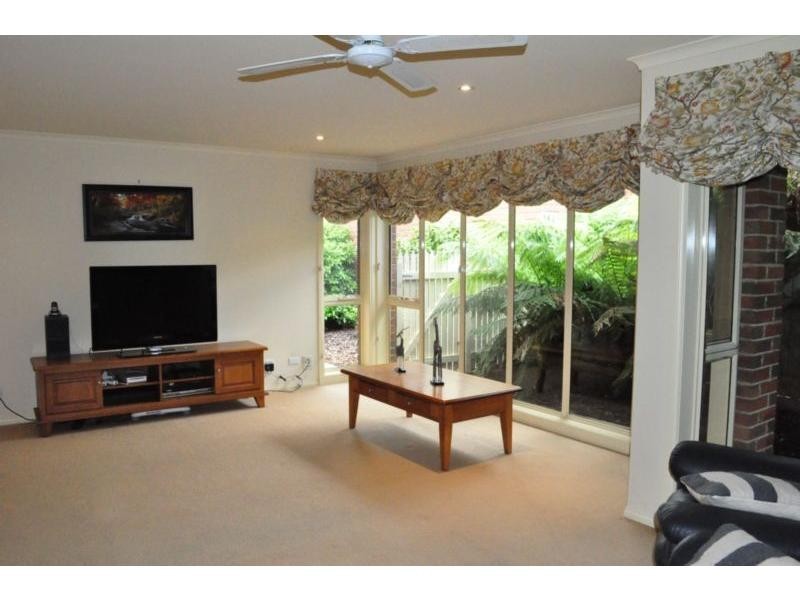 18 John Street, Koo Wee Rup VIC 3981