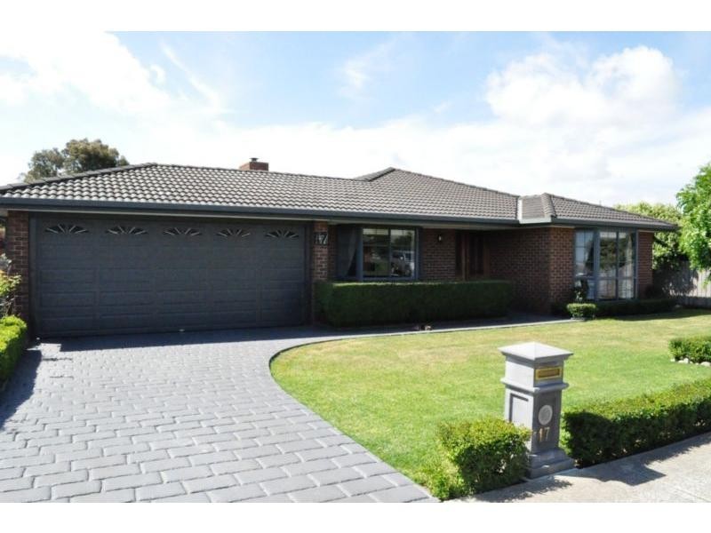 17 Grange Court, Koo Wee Rup VIC 3981