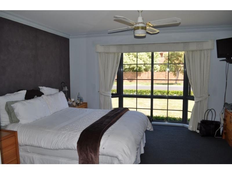 17 Grange Court, Koo Wee Rup VIC 3981