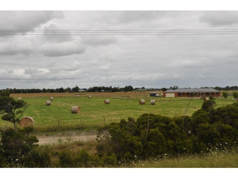 230 Main Drain Road, Koo Wee Rup VIC 3981