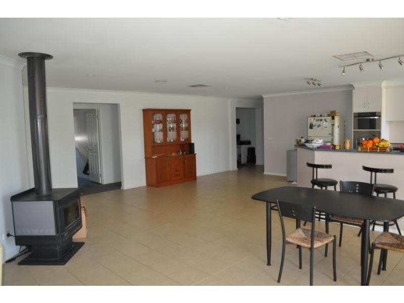 5 Supreme Close, Koo Wee Rup VIC 3981