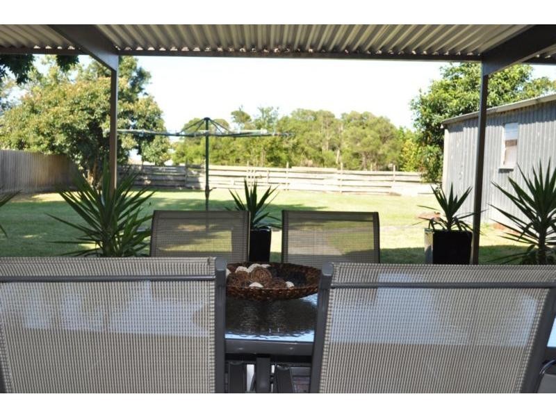 8 Charles Street, Koo Wee Rup VIC 3981