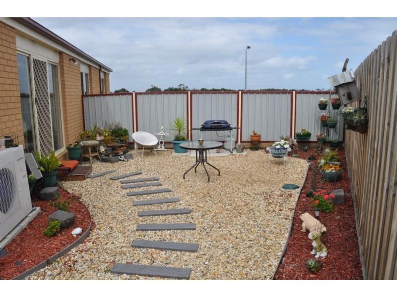 34 Bailey Boulevard, Koo Wee Rup VIC 3981