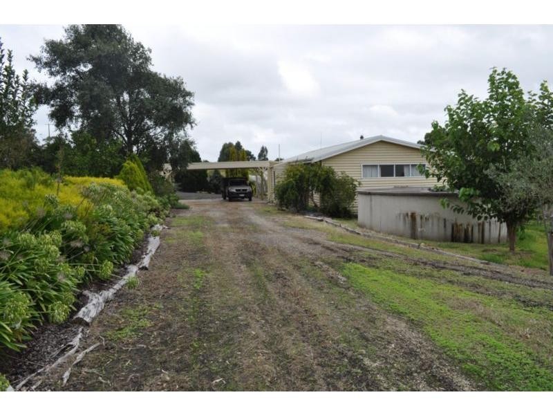 650 Yannathan Road, Nyora VIC 3987