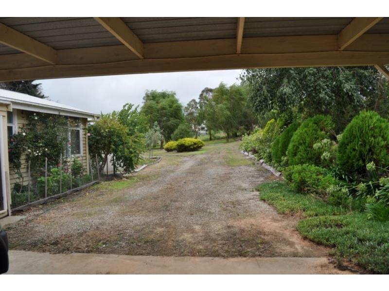 650 Yannathan Road, Nyora VIC 3987