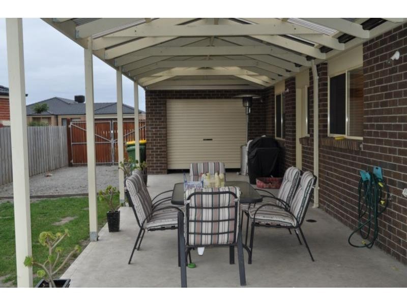 37 Bailey Boulevard, Koo Wee Rup VIC 3981