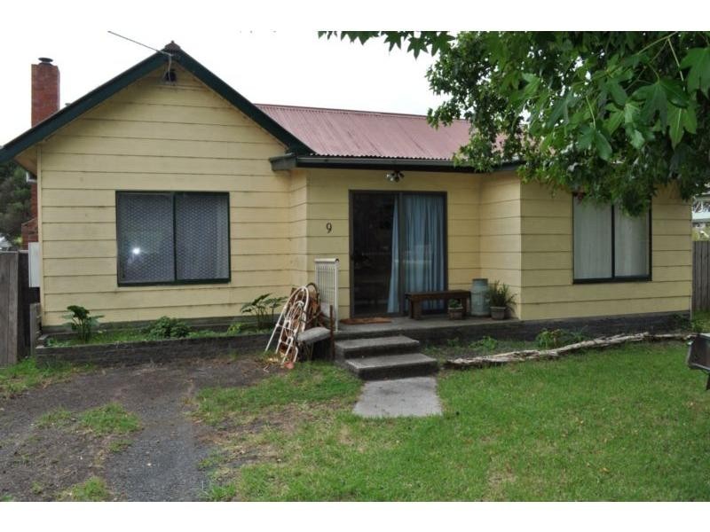 9 Carnarvon Street, Lang Lang VIC 3984