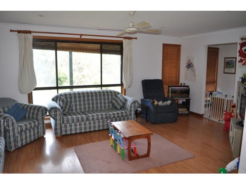 37 Leslie Close, Nyora VIC 3987