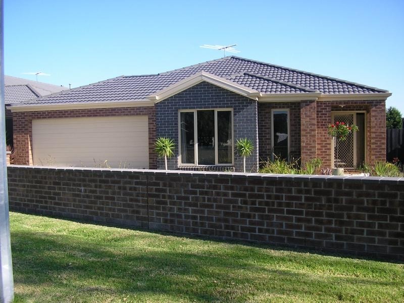 176 McDonalds Track, Lang Lang VIC 3984