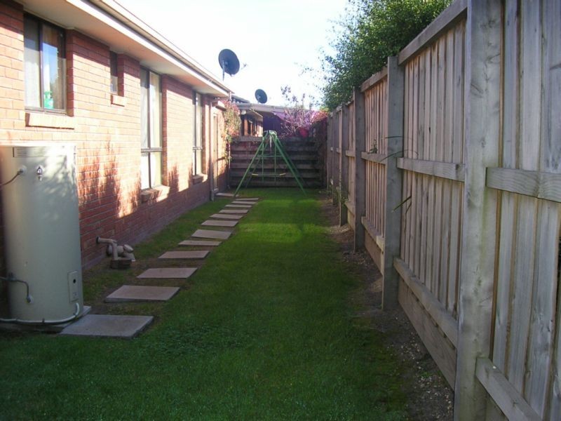 2/3 Boormani Court, Koo Wee Rup VIC 3981