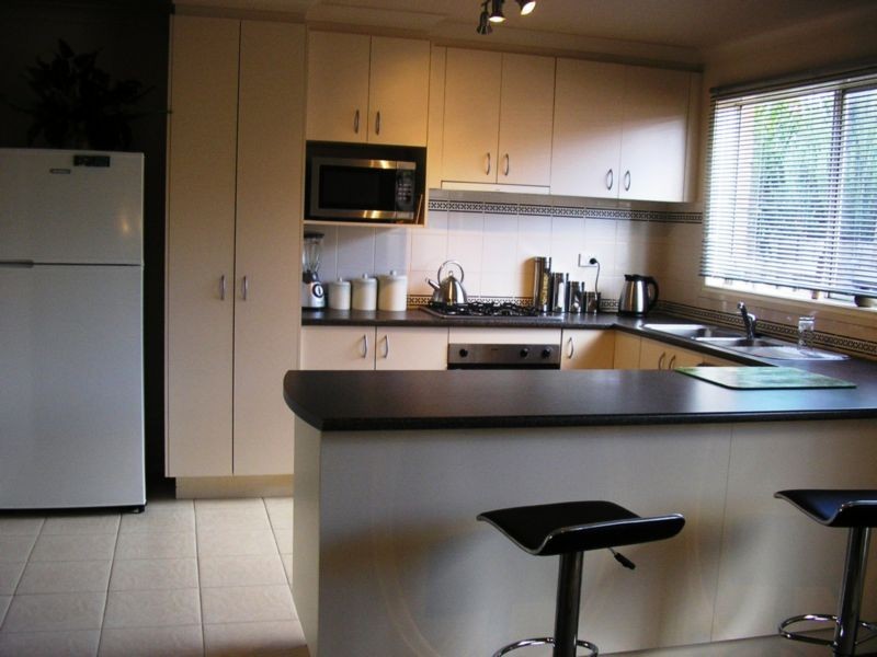 21 Grice Quadrant Street, Pakenham VIC 3810