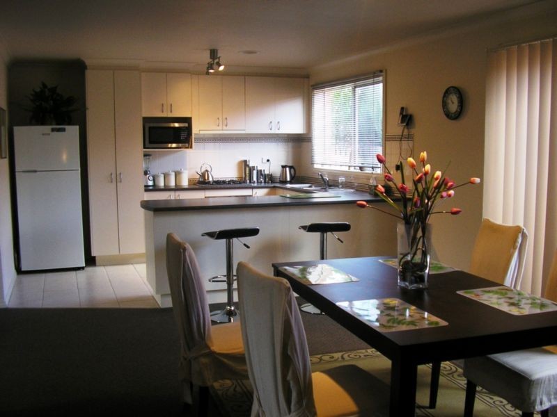 21 Grice Quadrant Street, Pakenham VIC 3810