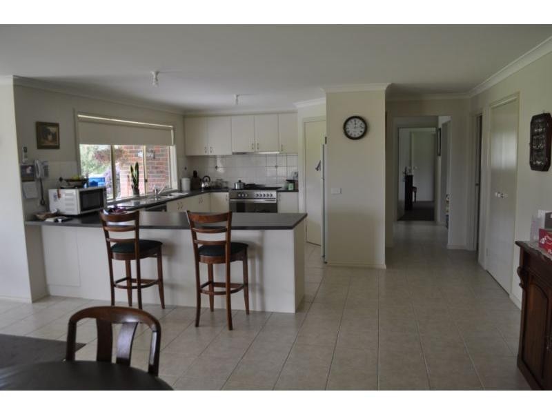 225 Murray Road, Cora Lynn VIC 3814