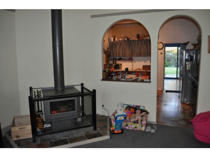 3 Charles Street, Koo Wee Rup VIC 3981