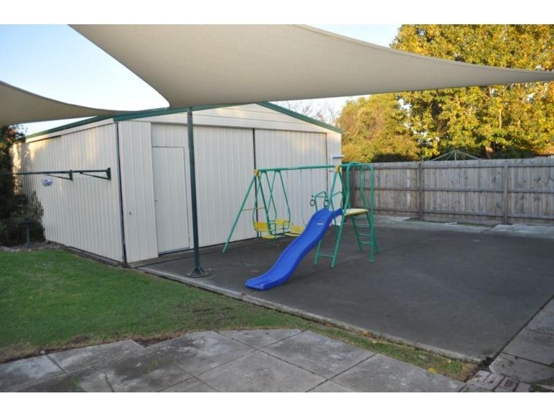 3 Charles Street, Koo Wee Rup VIC 3981