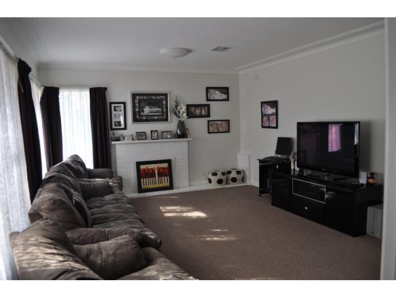 7 James Street, Lang Lang VIC 3984