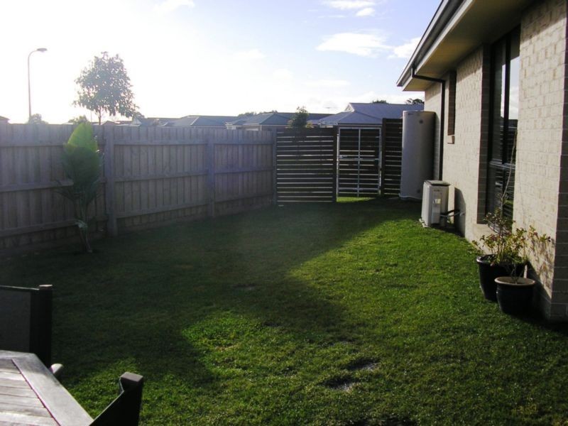 2 Bellairs Place, Koo Wee Rup VIC 3981
