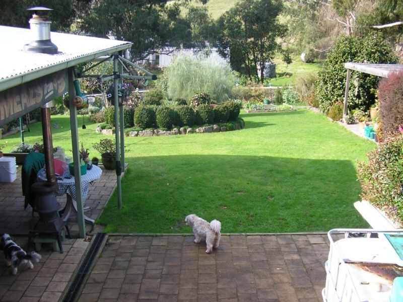 19 Smith Street, Loch VIC 3945