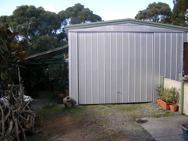 19 Smith Street, Loch VIC 3945