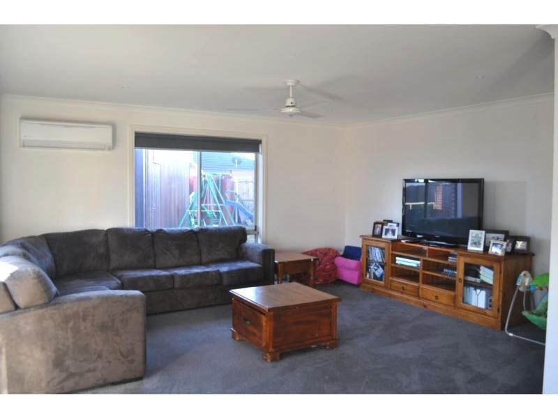 38 Bailey Boulevard, Koo Wee Rup VIC 3981