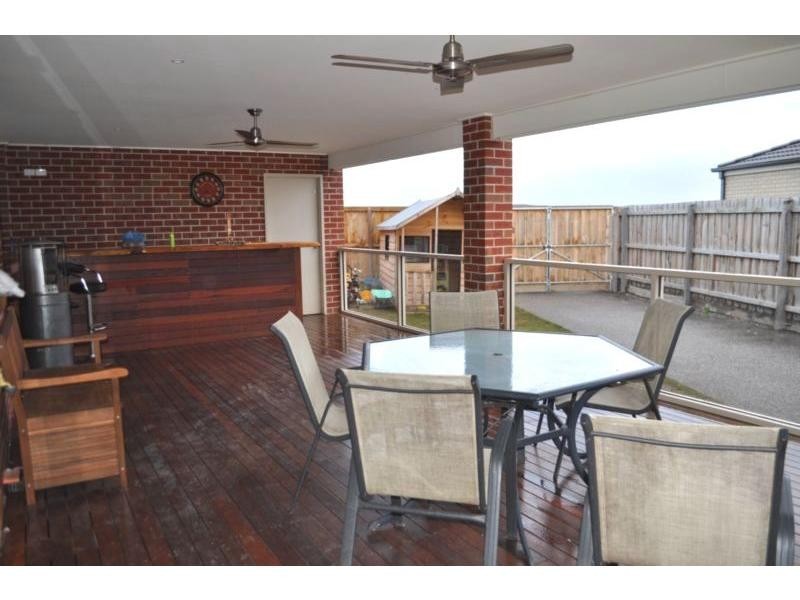 38 Bailey Boulevard, Koo Wee Rup VIC 3981