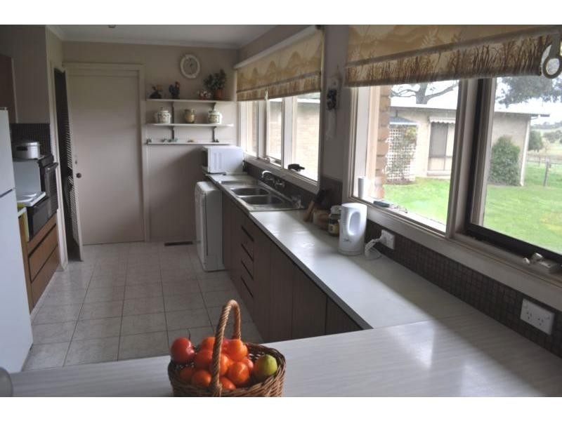 87 Brown Road, Pakenham VIC 3810