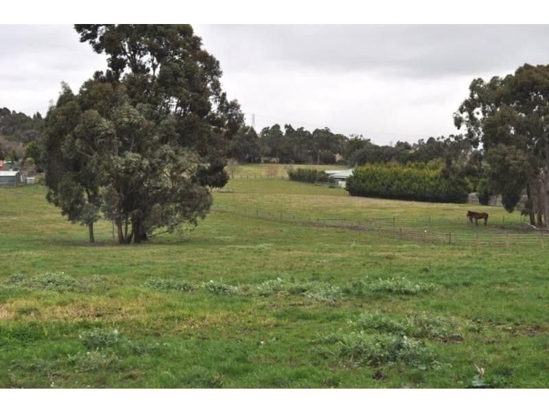 87 Brown Road, Pakenham VIC 3810