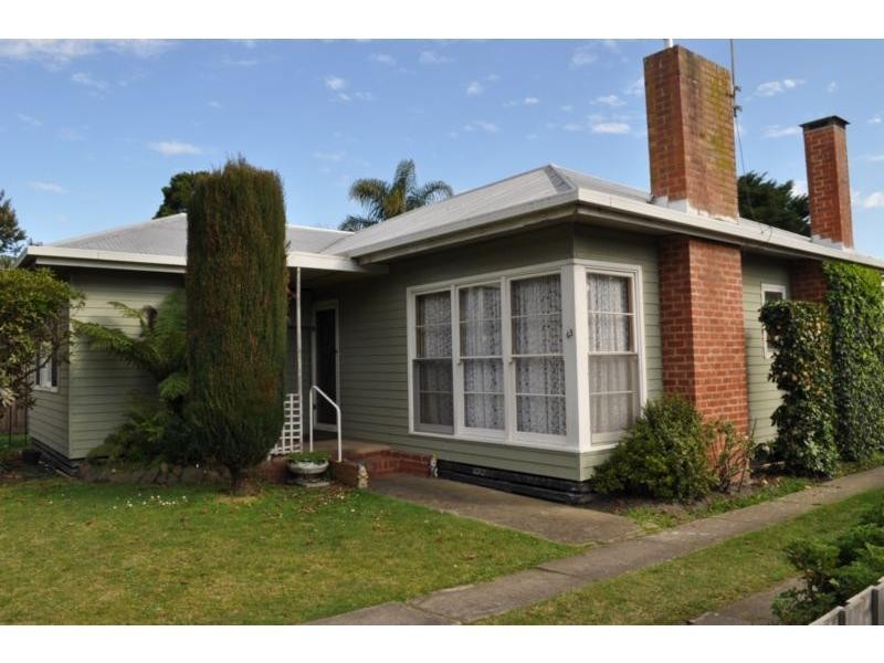 63 Westernport Road, Lang Lang VIC 3984