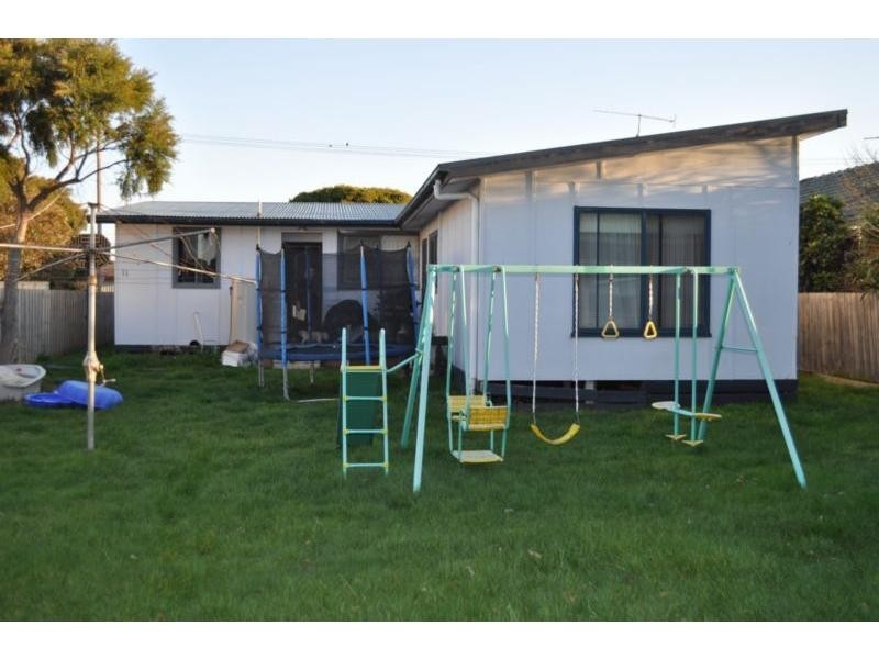 24 Henry Street, Koo Wee Rup VIC 3981