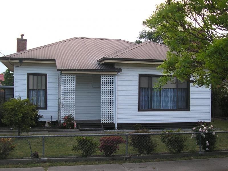 12 Sybella Avenue, Koo Wee Rup VIC 3981