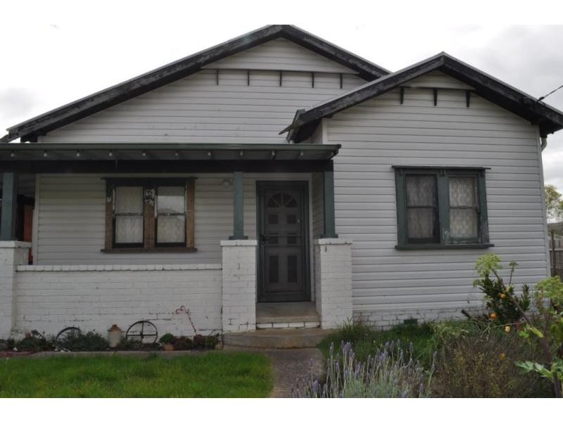 18 Cambridge Street, Lang Lang VIC 3984