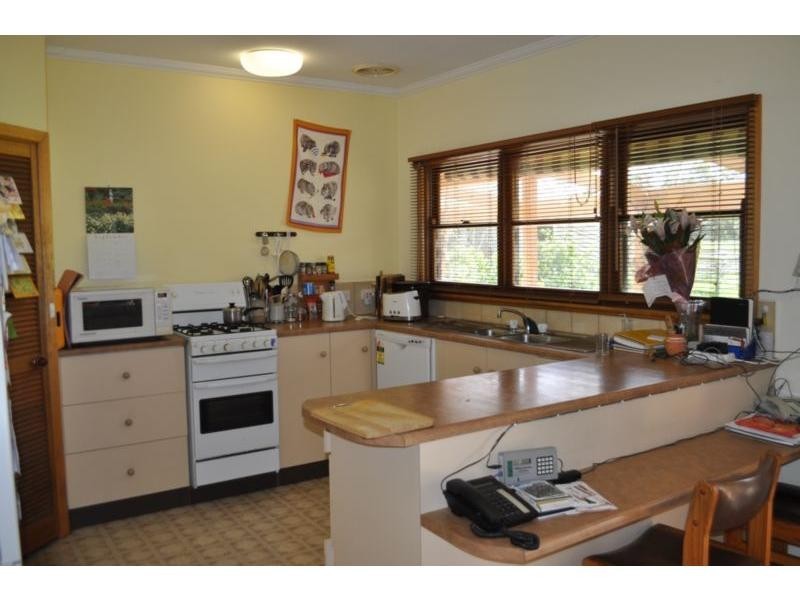 1010 Seven Mile Road, Pakenham South VIC 3810