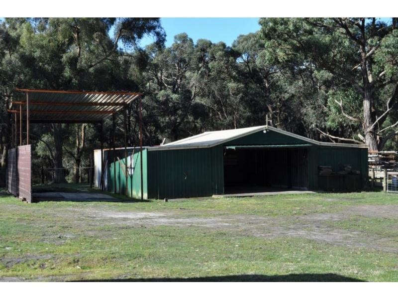 1015 McDonalds Track, Nyora VIC 3987