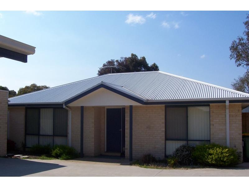 2/44 Salisbury Street, Lang Lang VIC 3984