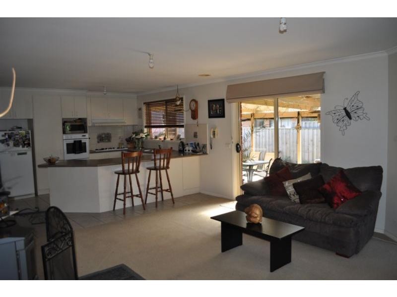 49 Sybella Avenue, Koo Wee Rup VIC 3981