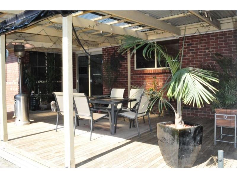 49 Sybella Avenue, Koo Wee Rup VIC 3981