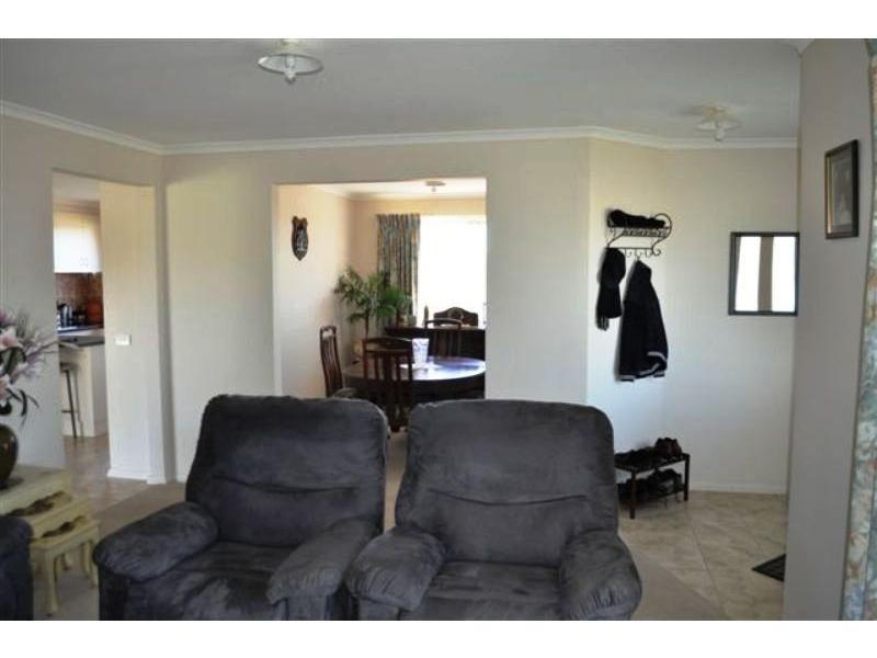 105 Moody Street, Koo Wee Rup VIC 3981