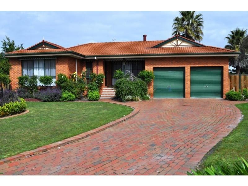 5 Ti Tree Court, Koo Wee Rup VIC 3981