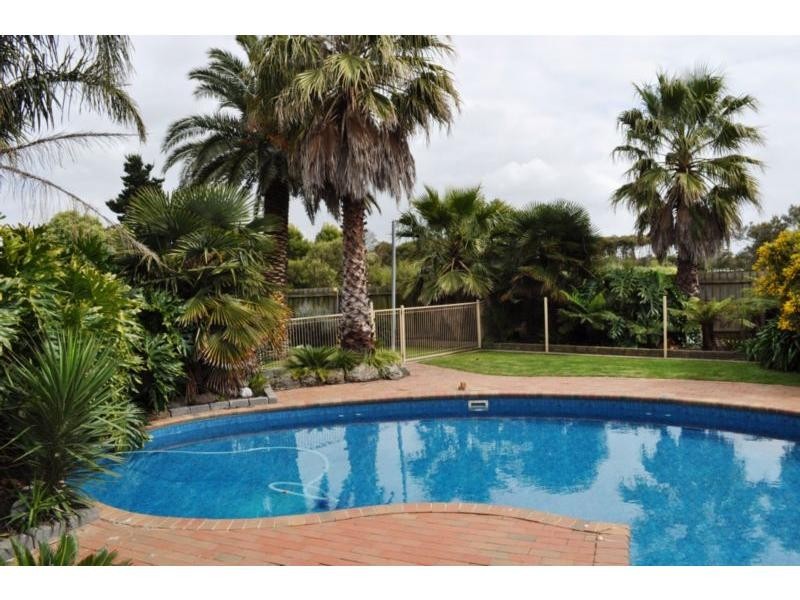 5 Ti Tree Court, Koo Wee Rup VIC 3981