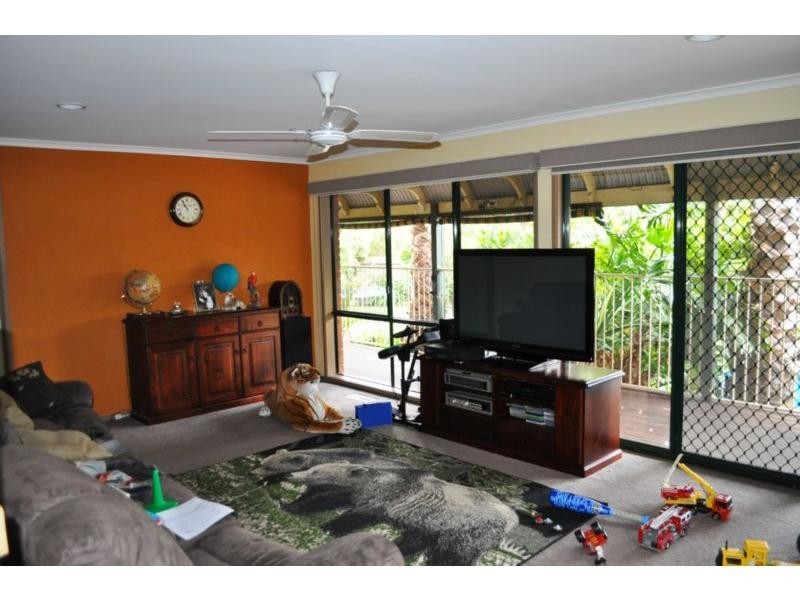 5 Ti Tree Court, Koo Wee Rup VIC 3981