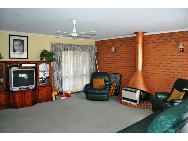 5 Ti Tree Court, Koo Wee Rup VIC 3981