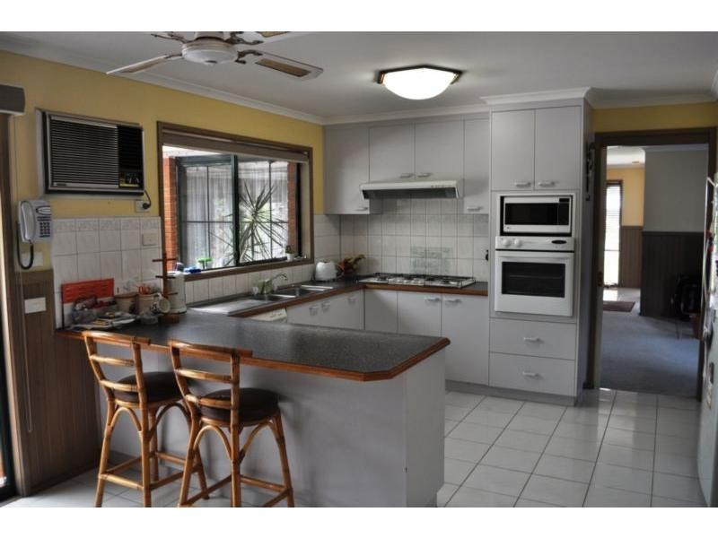 5 Ti Tree Court, Koo Wee Rup VIC 3981